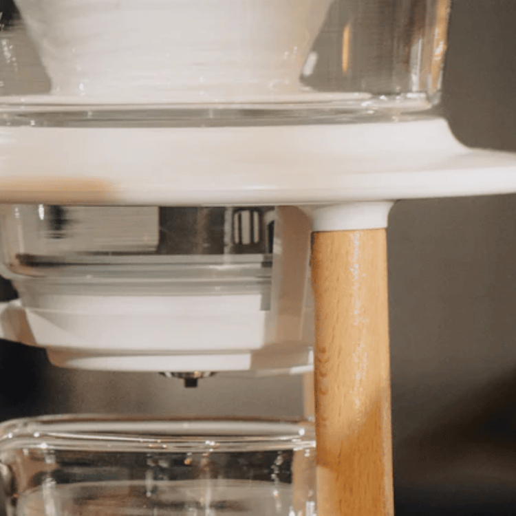 Smart Sensors
Built-in thermometer & TDS sensor for live monitoring, with final taste displayed at the end.